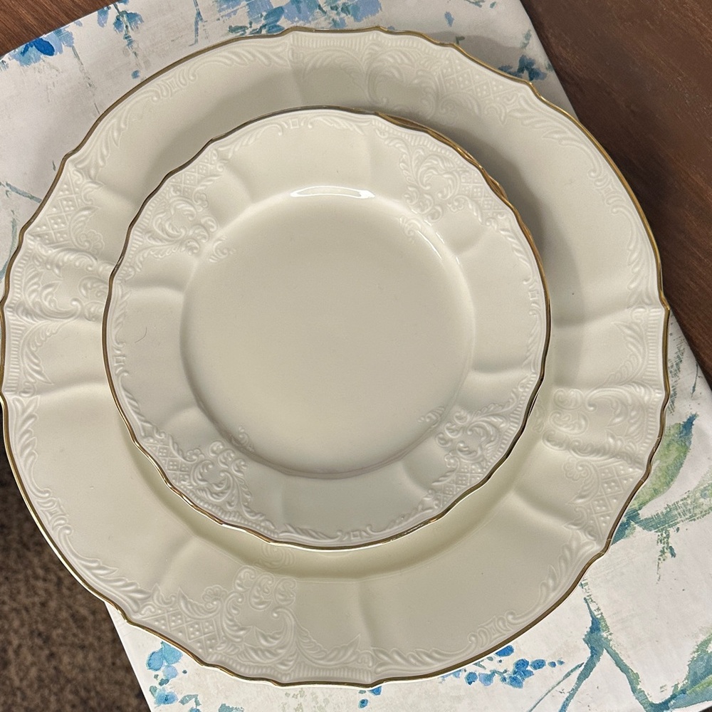 Formalities by Baum Bros dinner & bread plate